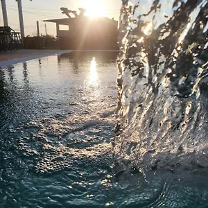 https://callista-suites.hotelschalkidiki.net