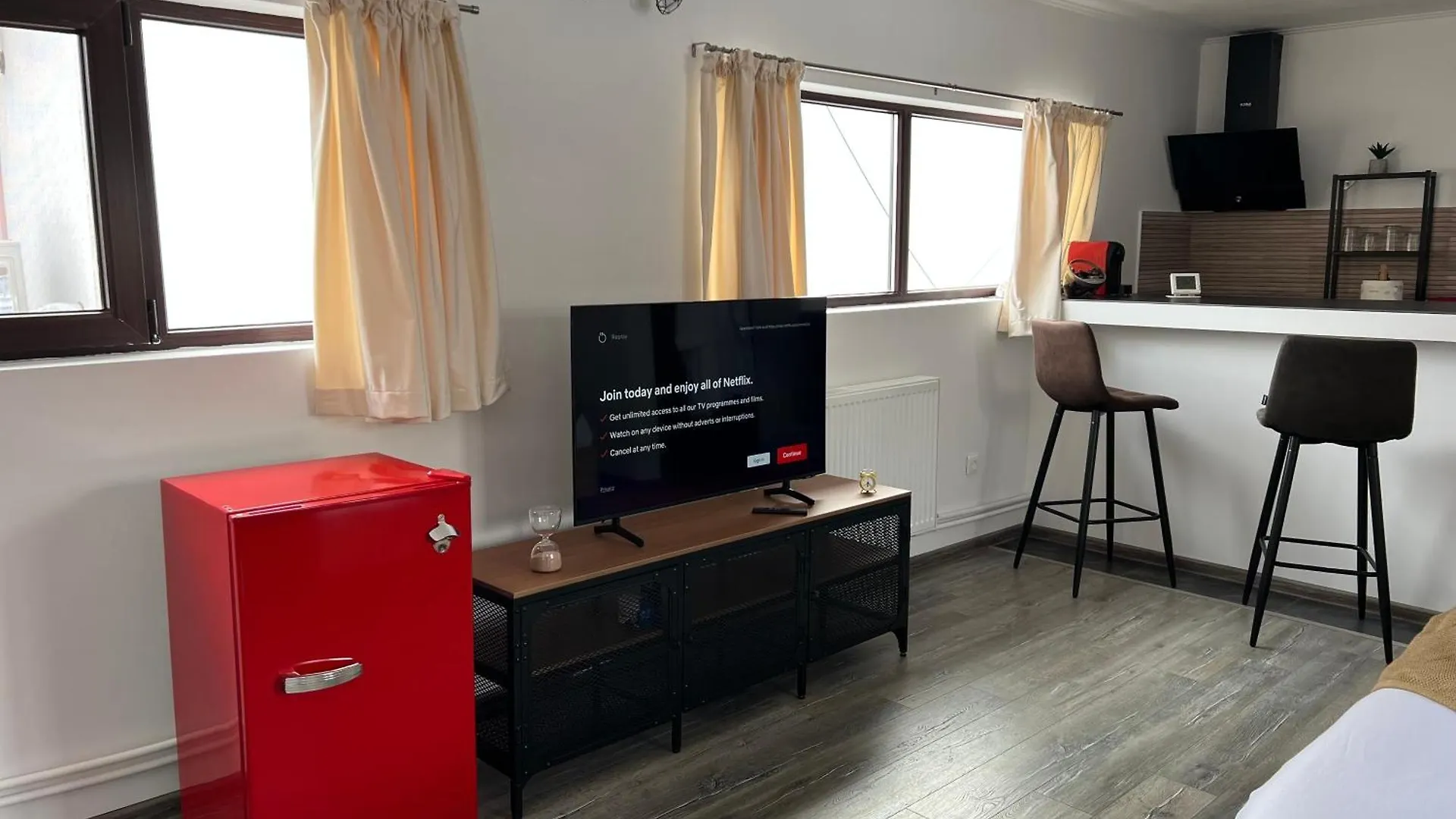 Warm'N Cozy, Modern Baneasa Studio Bucharest Romania